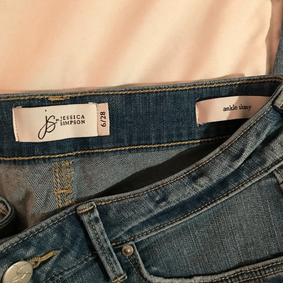 Jessica Simpson Skinny Jeans - Picture 2 of 4